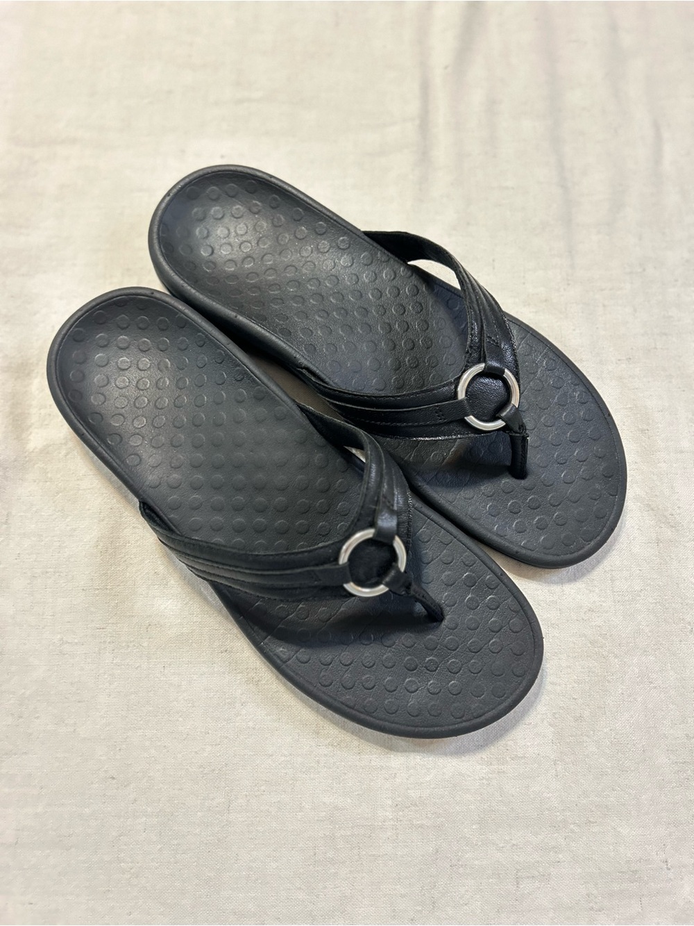 Vionic BlackTide Aloe Women's Comfort Flip Flop Sandals with Ring Accent Sz 10